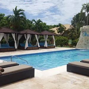 https://the-oasis.hotelsnegriljamaica.com